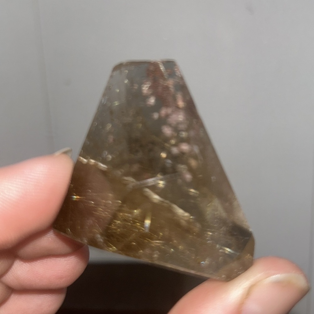 Rutile with garden free form